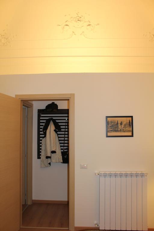 Giro B&B Catania Cameră foto